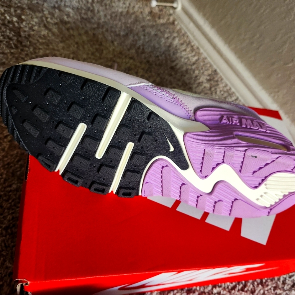 Brand New Nike Air max- Lavender / Purple